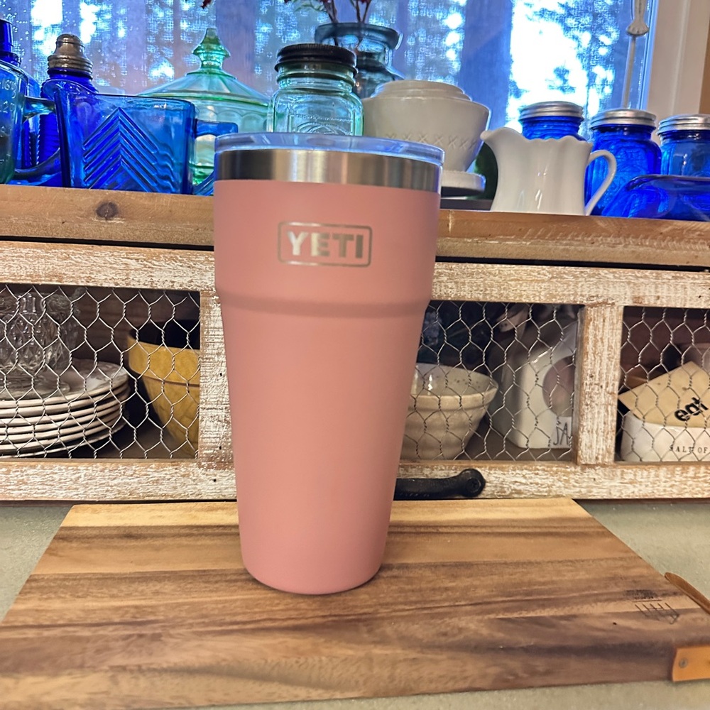Yeti Rambler 26oz Stackable Cup - Sandstone Pink